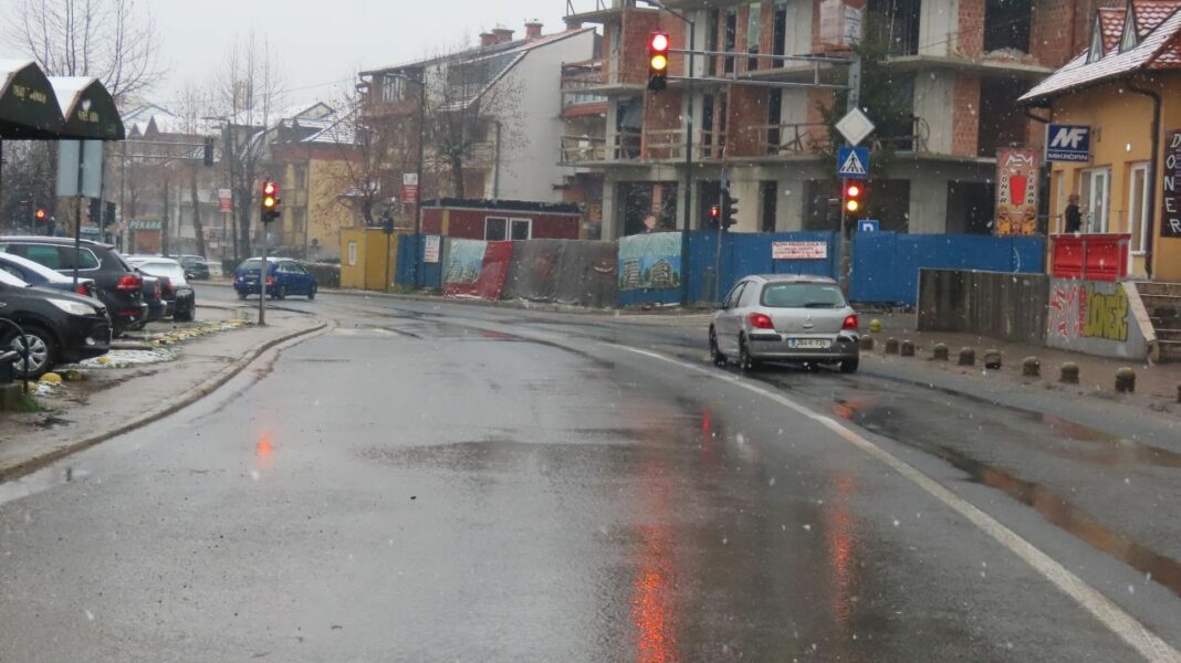 BIHAMK: Mokar kolovoz BIHAMK: Mokar kolovoz