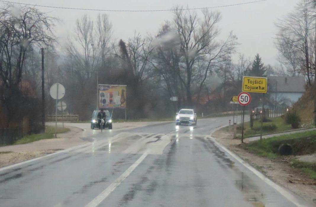 BIHAMK: Kolovoz mokar ili vlažan, učestali odroni BIHAMK: Kolovoz mokar ili vlažan, učestali odroni