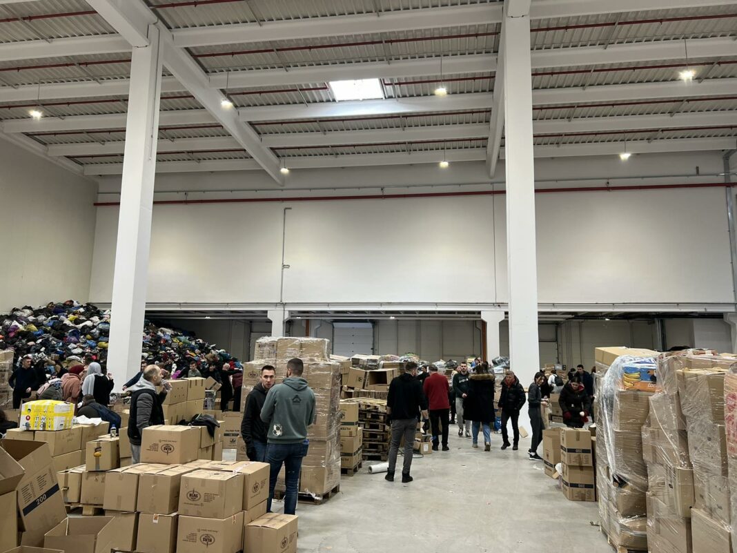 Veliki odziv bh. građana u akciji za pomoć stanovništvu Turske i Sirije Veliki odziv bh. građana u akciji za pomoć stanovništvu Turske i Sirije