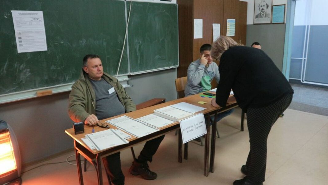 Zatvorena biračka mjesta na prijevremenim izborima Zatvorena biračka mjesta na prijevremenim izborima