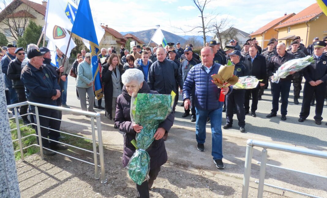 Obilježena 31.godišnjica ubistva kalesijskih policajaca Obilježena 31.godišnjica ubistva kalesijskih policajaca