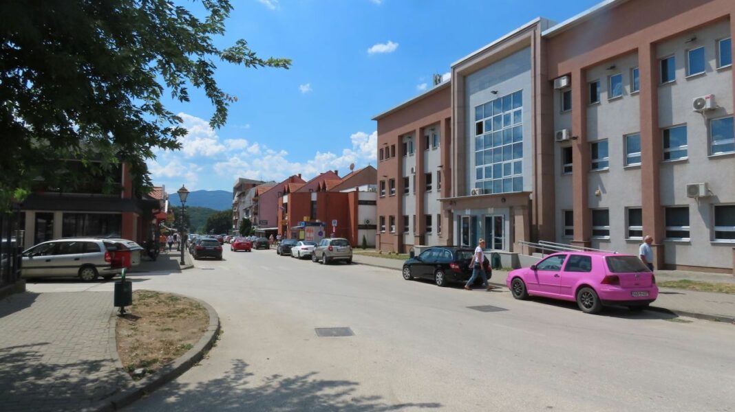 I danas sunčano i vruće I danas sunčano i vruće