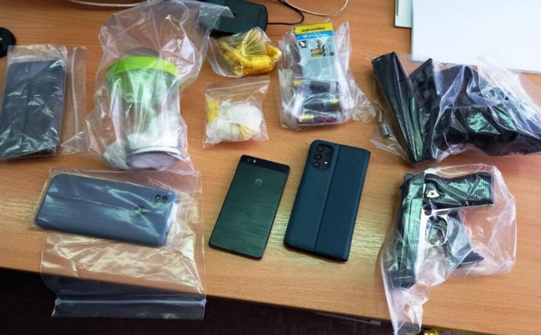 MUP TK-a izvršio pretrese u nekoliko gradova, oduzeti droga i oružje MUP TK-a izvršio pretrese u nekoliko gradova, oduzeti droga i oružje