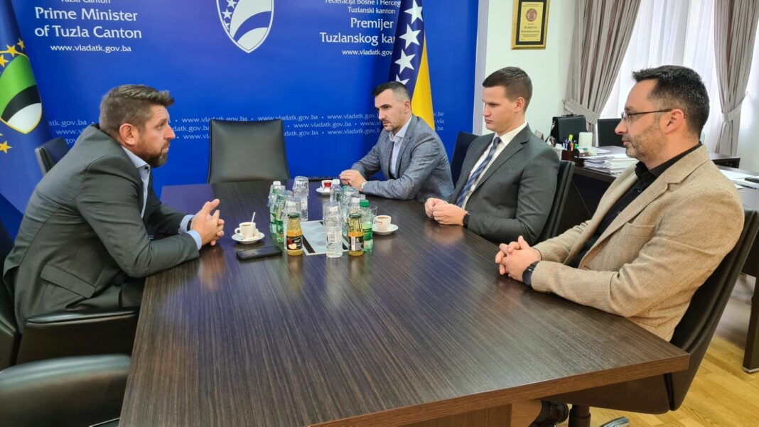 Potpredsjednik entiteta RS Duraković posjetio premijera TK Halilagića Potpredsjednik entiteta RS Duraković posjetio premijera TK Halilagića