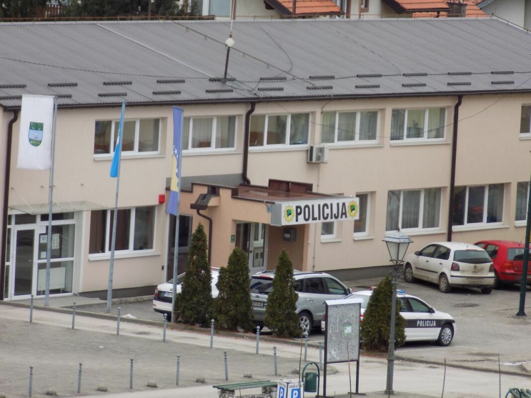 PU Kalesija provodi kampanju: “Poštuj život ne oružje” PU Kalesija provodi kampanju: “Poštuj život ne oružje”