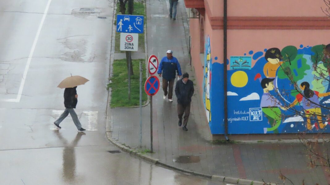 Danas nestabilno vrijeme sa kišom i pljuskovima Danas nestabilno vrijeme sa kišom i pljuskovima