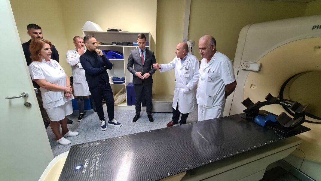 U humanitarnoj kampanji za uređenje onkološkog odjeljenja u Tuzli prikupljeno više od 300.000 KM U humanitarnoj kampanji za uređenje onkološkog odjeljenja u Tuzli prikupljeno više od 300.000 KM