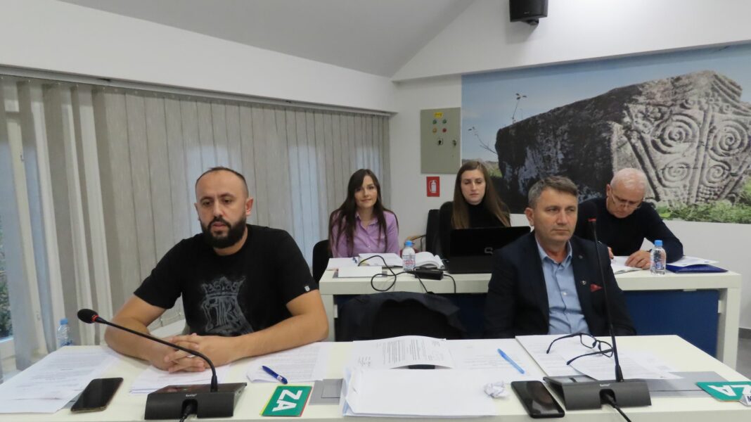 Usvojena inicijativa vijećnika Admira Karića da se obilježe parking mjesta za osobe sa invaliditetom Usvojena inicijativa vijećnika Admira Karića da se obilježe parking mjesta za osobe sa invaliditetom
