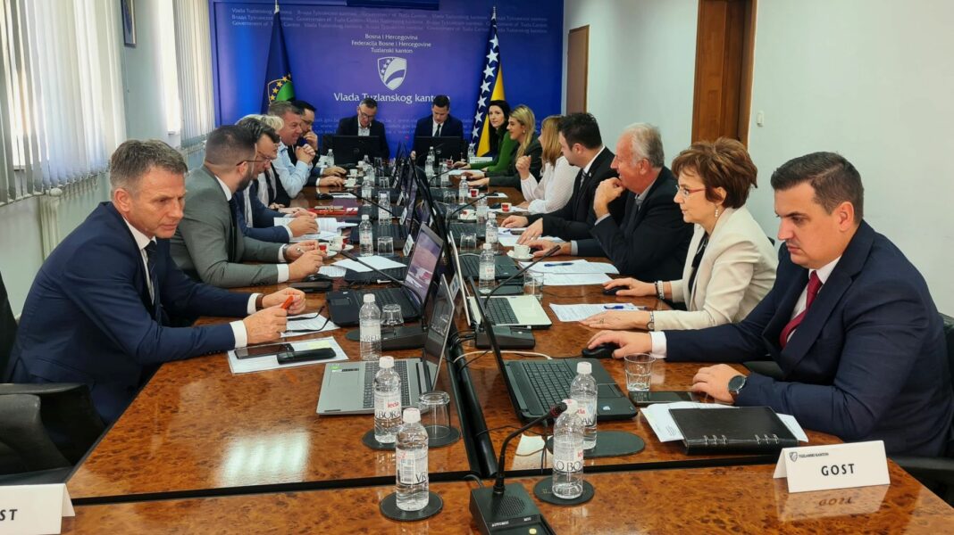 Vlada osigurala oko 2 miliona KM za sanaciju šteta prirodnih nepogoda u 2023. godini Vlada osigurala oko 2 miliona KM za sanaciju šteta prirodnih nepogoda u 2023. godini