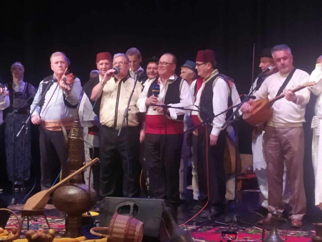 U Kalesiji održan 19. Festival Izvorne muzike U Kalesiji održan 19. Festival Izvorne muzike