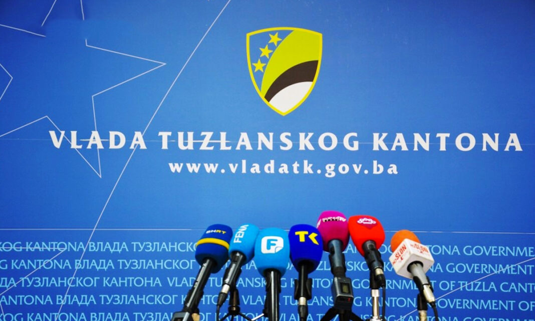 Vlada TK u stalna sredstva obrazovnih institucija uložila još 135.000 KM Vlada TK u stalna sredstva obrazovnih institucija uložila još 135.000 KM