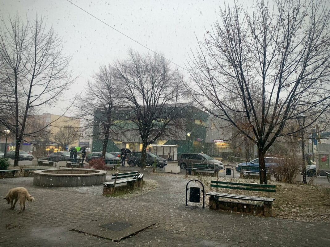 Danas kiša i snijeg, poslije podne prestanak padavina Danas kiša i snijeg, poslije podne prestanak padavina