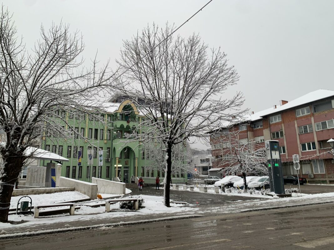 Danas umjereno oblačno vrijeme Danas umjereno oblačno vrijeme