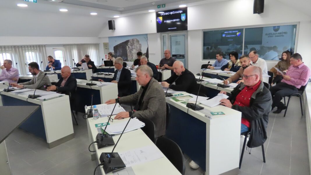 Vijećnička pitanja i inicijative Vijećnička pitanja i inicijative