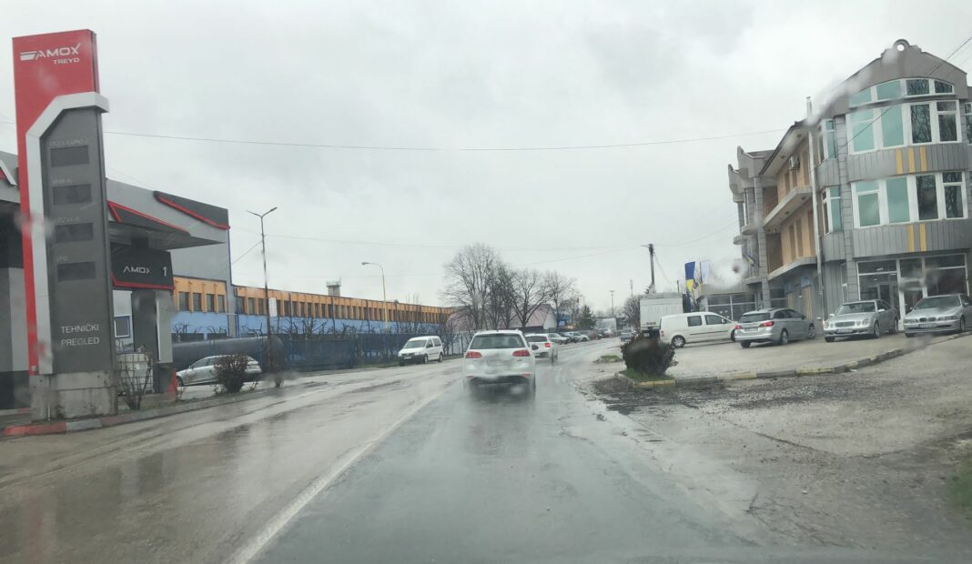 BIHAMK: Povećana opasnost od odrona na brojnim dionicama BIHAMK: Povećana opasnost od odrona na brojnim dionicama