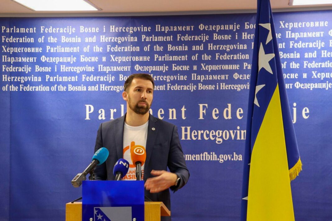 Ministar Adnan Delić pojasnio neradne dane za Dan nezavisnosti BiH Ministar Adnan Delić pojasnio neradne dane za Dan nezavisnosti BiH