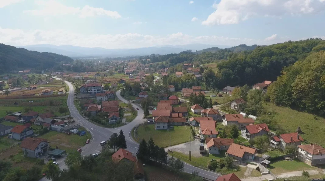 Vlada FBiH: Za putnu infrastrukturu i izgradnju cesta 143 miliona KM, sredstva od 700.000 KM planirana za izgradnju kružnog toka u Hidanima Vlada FBiH: Za putnu infrastrukturu i izgradnju cesta 143 miliona KM, sredstva od 700.000 KM planirana za izgradnju kružnog toka u Hidanima