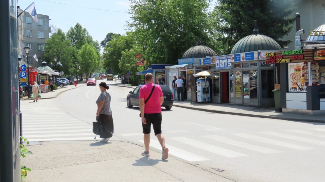 Danas sunčano u cijeloj BiH, temperature od 20 do 26, na jugu zemlje do 28 stepeni Danas sunčano u cijeloj BiH, temperature od 20 do 26, na jugu zemlje do 28 stepeni
