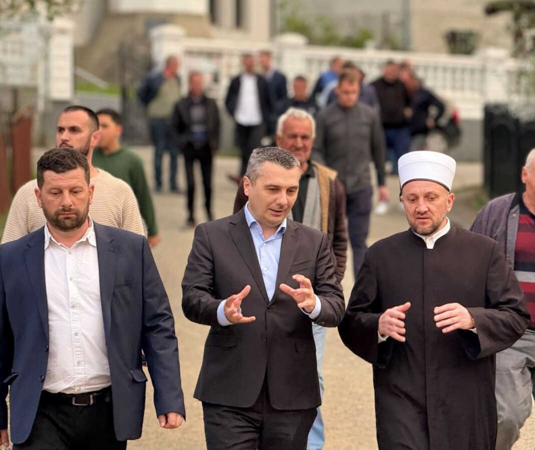 Ministar Dizdar posjetio povratnike u Prnjavoru Ministar Dizdar posjetio povratnike u Prnjavoru