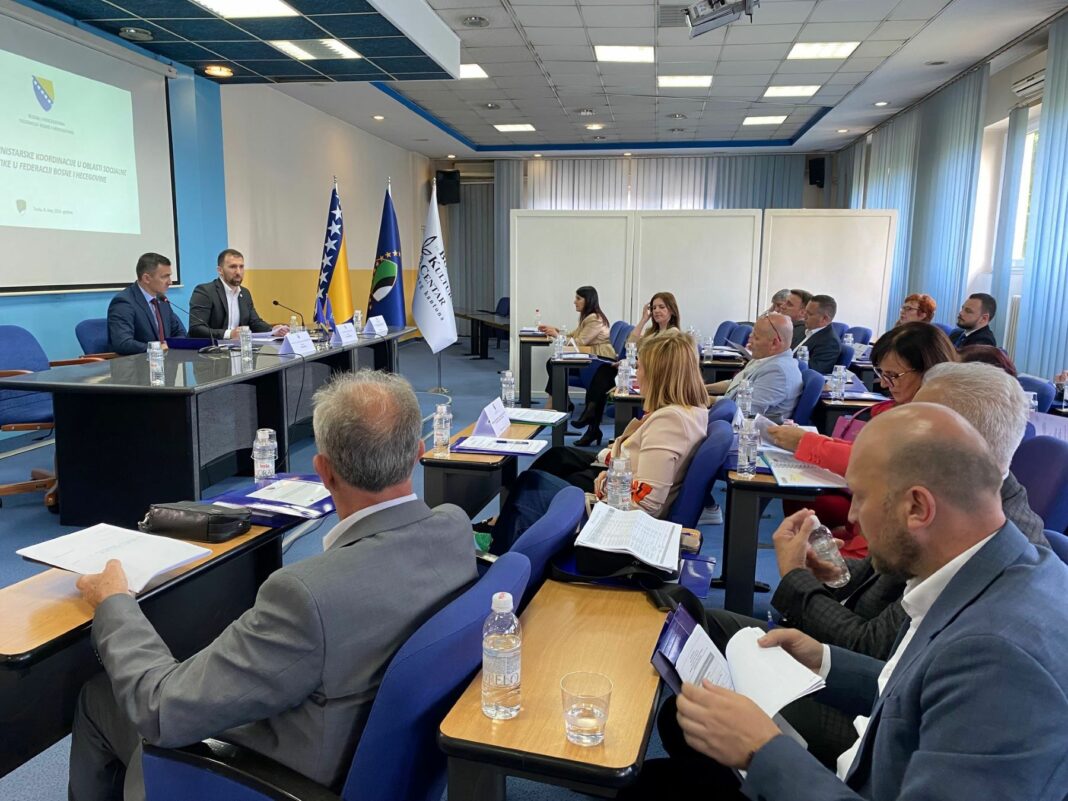 U Tuzli održana 3. sjednica Ministarske koordinacije u oblasti socijalne zaštite FBiH U Tuzli održana 3. sjednica Ministarske koordinacije u oblasti socijalne zaštite FBiH