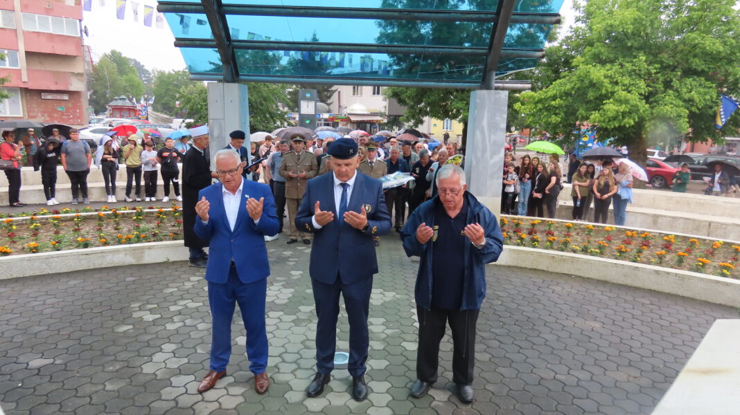 U Kalesiji obilježen Dan dobitnika najvećih ratnih priznanja TK U Kalesiji obilježen Dan dobitnika najvećih ratnih priznanja TK