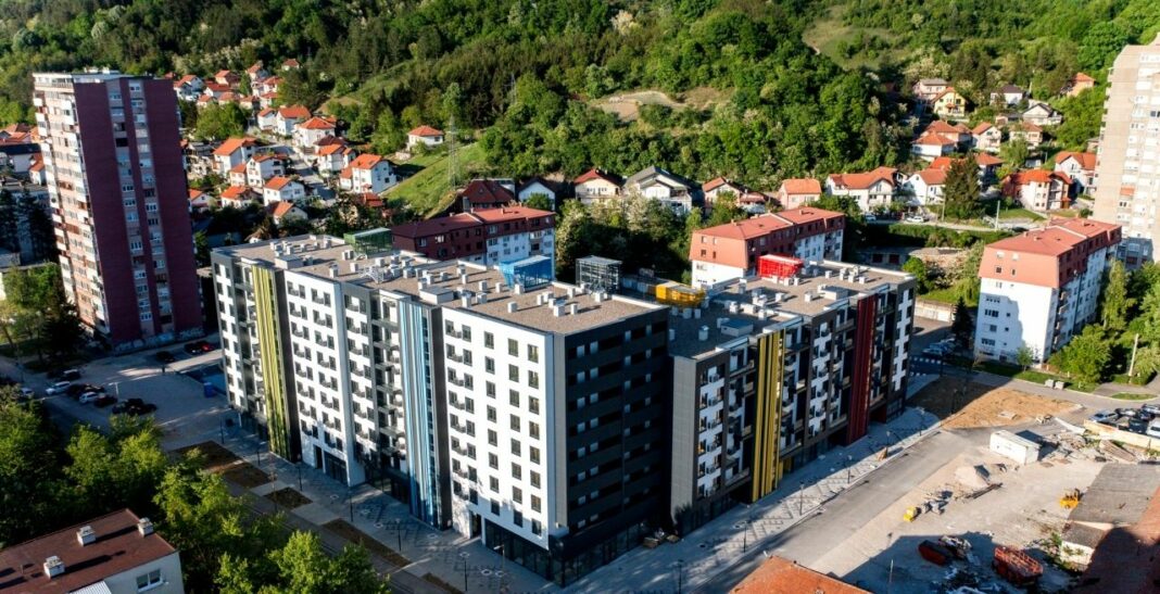 U centru Tuzle svečano otvoren novi hipermarket Bingo U centru Tuzle svečano otvoren novi hipermarket Bingo