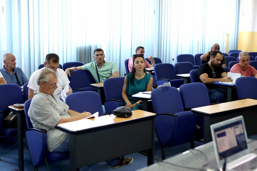 Održan Info dan za sufinansiranje projekata/programa sportskih organizacija Održan Info dan za sufinansiranje projekata/programa sportskih organizacija