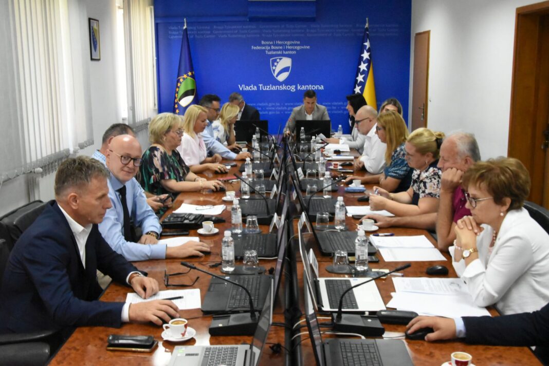 Vlada TK: Gotovo 100.000 KM za bolje uslove štićenicima Doma za djecu bez roditeljskog staranja Vlada TK: Gotovo 100.000 KM za bolje uslove štićenicima Doma za djecu bez roditeljskog staranja