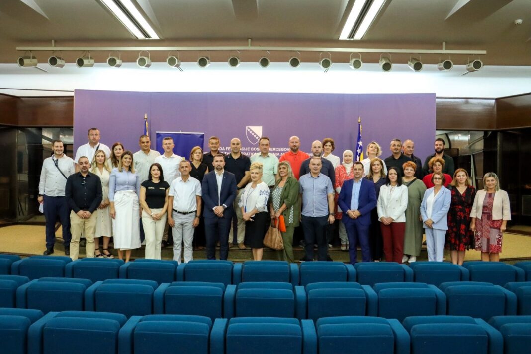 Centrima za socijalni rad 1,4 miliona KM Centrima za socijalni rad 1,4 miliona KM