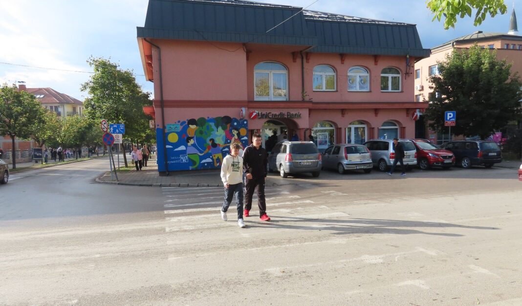 Danas u BiH sunčano, temperature do 27, na jugu do 29 stepeni Danas u BiH sunčano, temperature do 27, na jugu do 29 stepeni