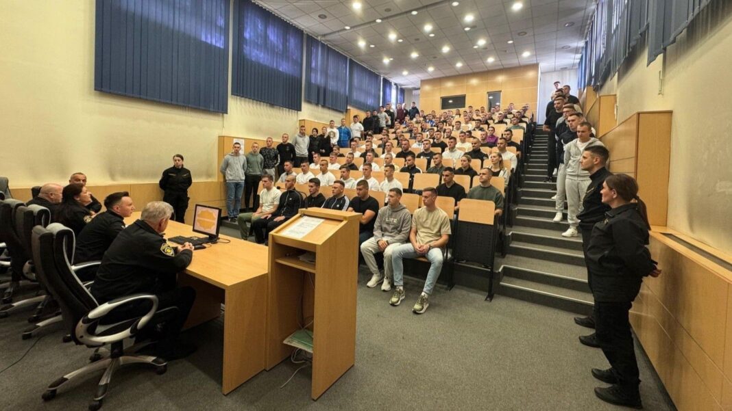 Započela obuka za 130 kadeta iz MUP-a Tuzlanskog kantona Započela obuka za 130 kadeta iz MUP-a Tuzlanskog kantona