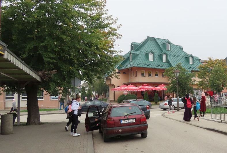 U većem dijelu Bosne oblačno vrijeme, u Hercegovini i jugozapadu Bosne pretežno sunčano U većem dijelu Bosne oblačno vrijeme, u Hercegovini i jugozapadu Bosne pretežno sunčano