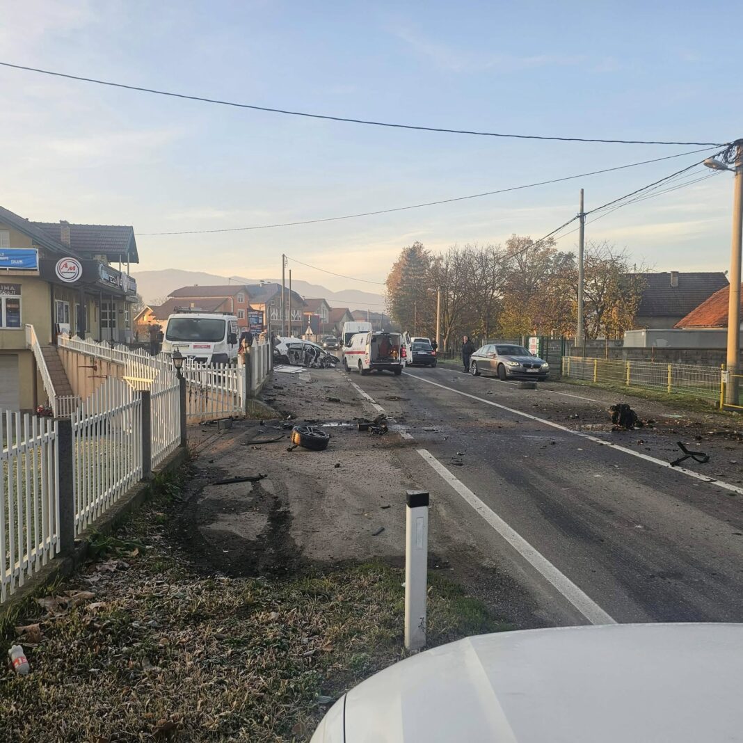 Jedna osoba smrtno stradala u saobraćajnoj nesreći u Živinicama Jedna osoba smrtno stradala u saobraćajnoj nesreći u Živinicama