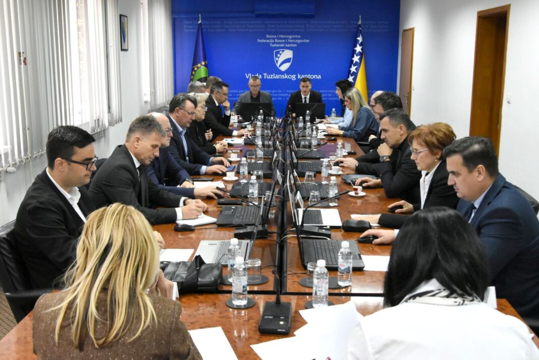 Rebalansom budžeta osigurana sredstva za rješavanje problema vodosnabdijevanja Rebalansom budžeta osigurana sredstva za rješavanje problema vodosnabdijevanja
