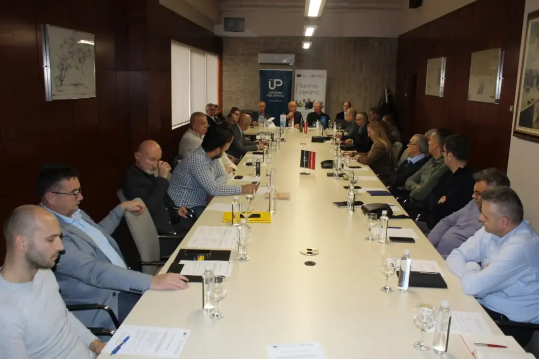 Poslodavci TK upozorili na infrastrukturnu blokadu i nedostatak radne snage Poslodavci TK upozorili na infrastrukturnu blokadu i nedostatak radne snage