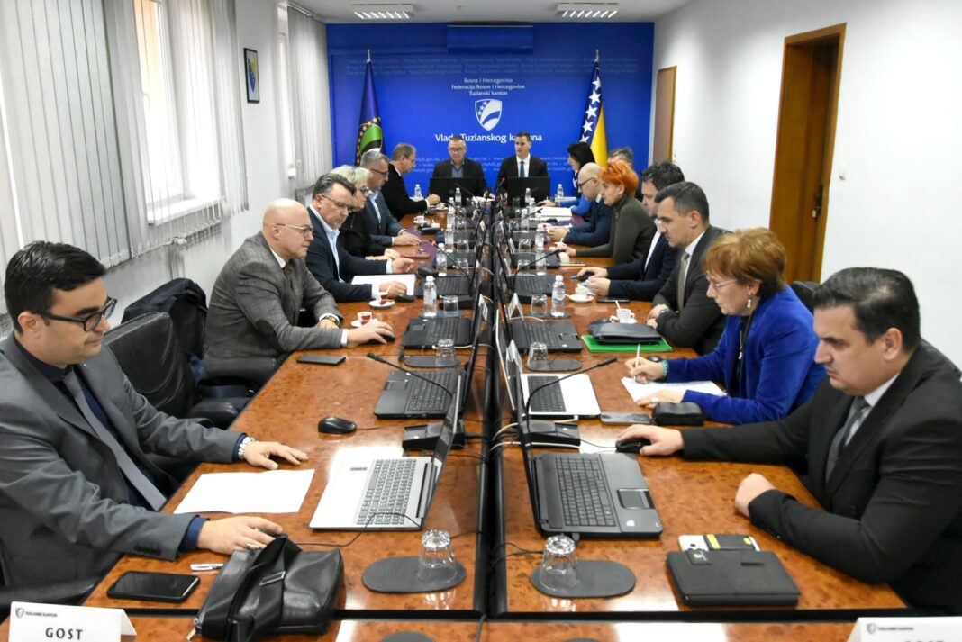 Informacija sa 39. redovne sjednice Vlade Tuzlanskog kantona Informacija sa 39. redovne sjednice Vlade Tuzlanskog kantona