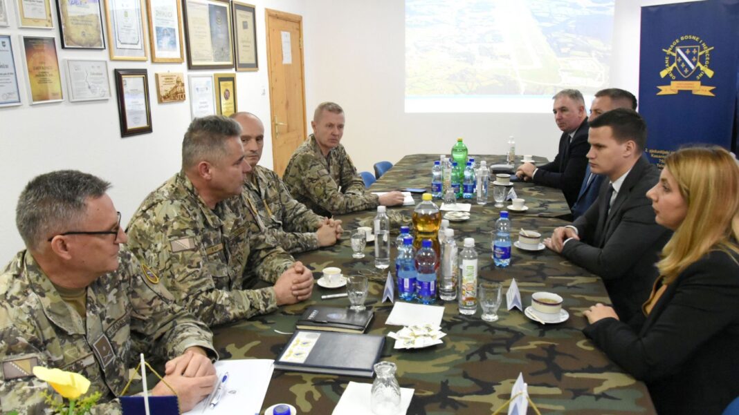 Tuzlanski kanton domaćin centralnog obilježavanja godišnjice Armije Republike BiH Tuzlanski kanton domaćin centralnog obilježavanja godišnjice Armije Republike BiH