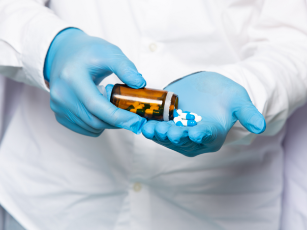 Prekomjerna upotreba antibiotika uzrokuje više od 35.000 smrti Evropljana godišnje Prekomjerna upotreba antibiotika uzrokuje više od 35.000 smrti Evropljana godišnje