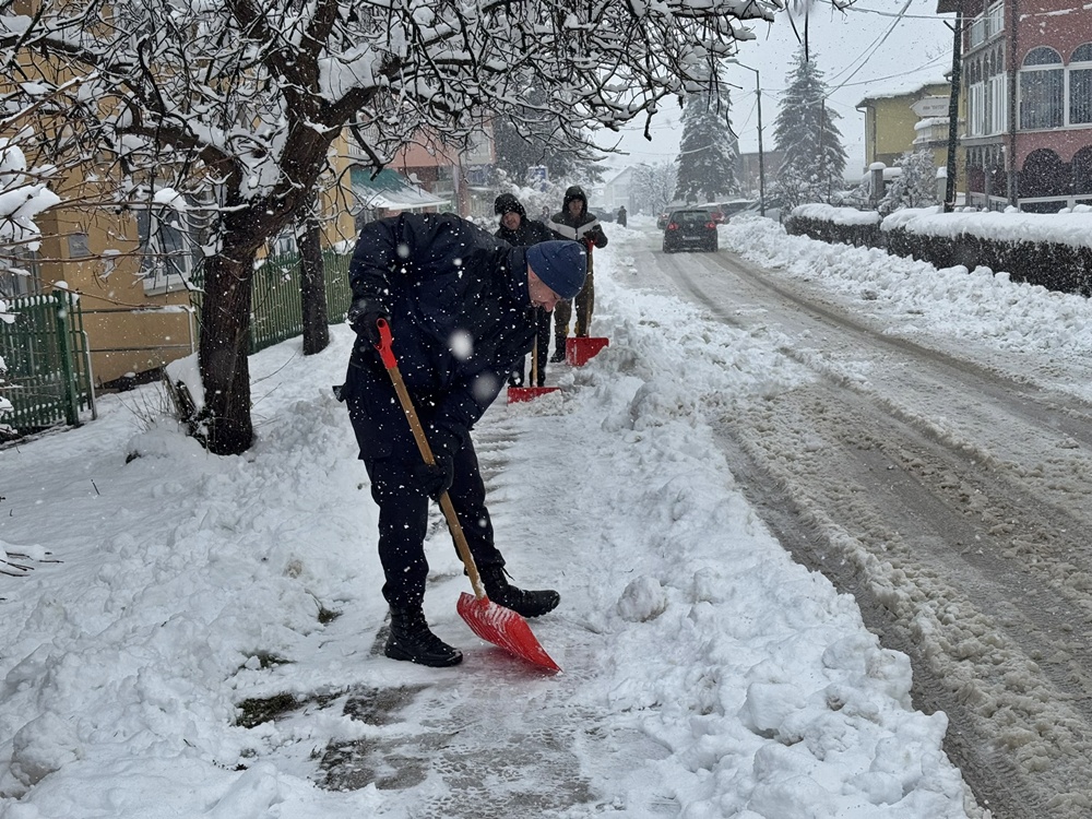 Upozorenje za građane: Moguće poplave, klizišta i prekidi struje Upozorenje za građane: Moguće poplave, klizišta i prekidi struje
