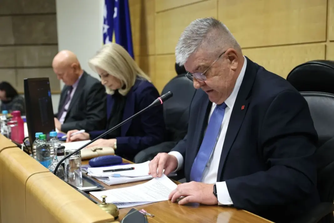 Zastupnički dom FBiH izglasao izmjene Zakona o PIO-u Zastupnički dom FBiH izglasao izmjene Zakona o PIO-u