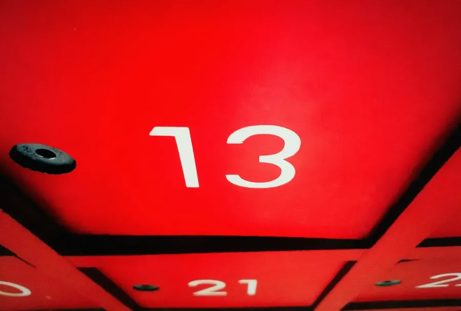 Zašto se petak 13. smatra baksuznim? Zašto se petak 13. smatra baksuznim?