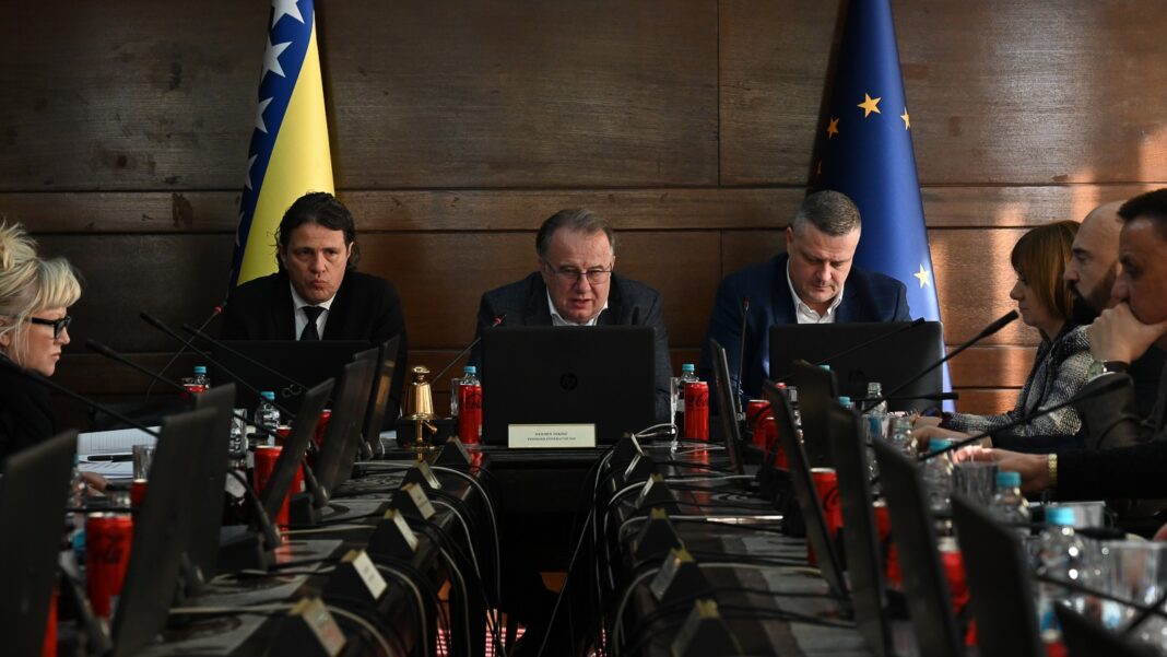 Vlada Federacije BiH: Donesena Uredba o isplati pomoći radnicima od strane poslodavca u 2026. godini Vlada Federacije BiH: Donesena Uredba o isplati pomoći radnicima od strane poslodavca u 2026. godini
