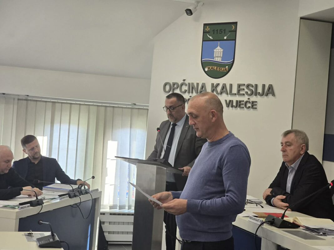 Refik Majdančić (PDA) preuzeo vijećnički mandat u Općinskom vijeću Kalesija Refik Majdančić (PDA) preuzeo vijećnički mandat u Općinskom vijeću Kalesija
