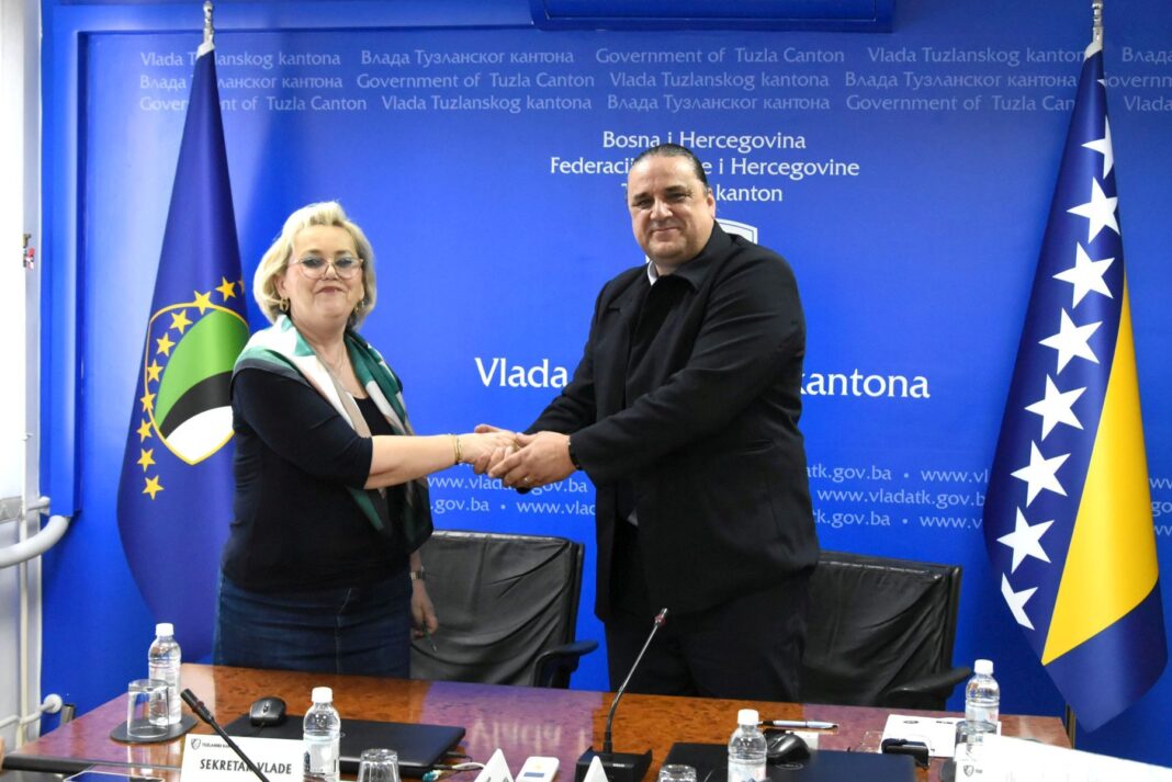 Ministarstvo zdravstva TK: Potpisivanjem Sporazuma uposlenicima u zdravstvu osigurano povećanje plaća Ministarstvo zdravstva TK: Potpisivanjem Sporazuma uposlenicima u zdravstvu osigurano povećanje plaća