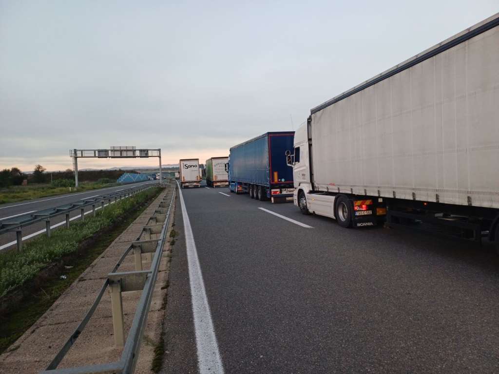 Transportni sektor pred gašenjem, bh. vozače privode u Hrvatskoj Transportni sektor pred gašenjem, bh. vozače privode u Hrvatskoj