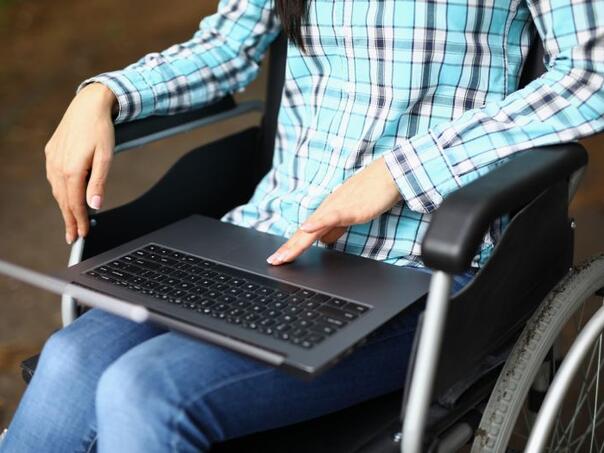 Osigurano osam miliona KM za nova radna mjesta osoba sa invaliditetom Osigurano osam miliona KM za nova radna mjesta osoba sa invaliditetom