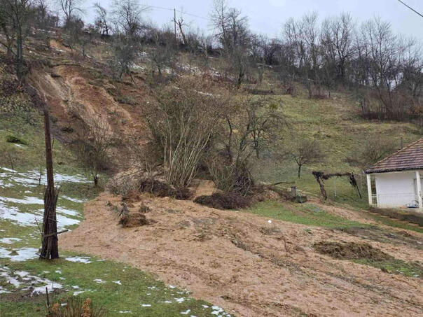 Nova klizišta u Zvorniku, Loparama i Srebrenici Nova klizišta u Zvorniku, Loparama i Srebrenici