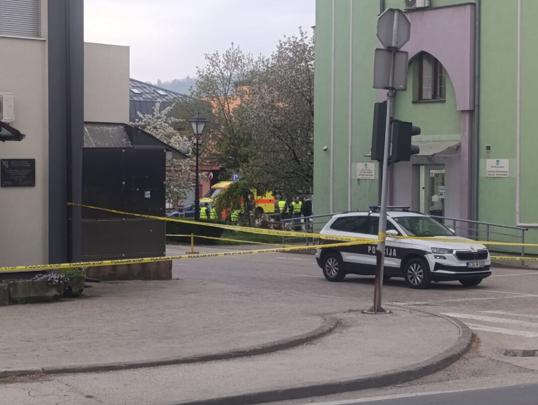 Završena rekonstrukcija pljačke zlatare u Kalesiji Završena rekonstrukcija pljačke zlatare u Kalesiji