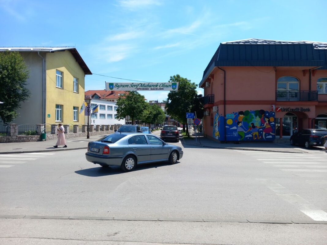 Danas sunčano uz malu do umjerenu oblačnost Danas sunčano uz malu do umjerenu oblačnost