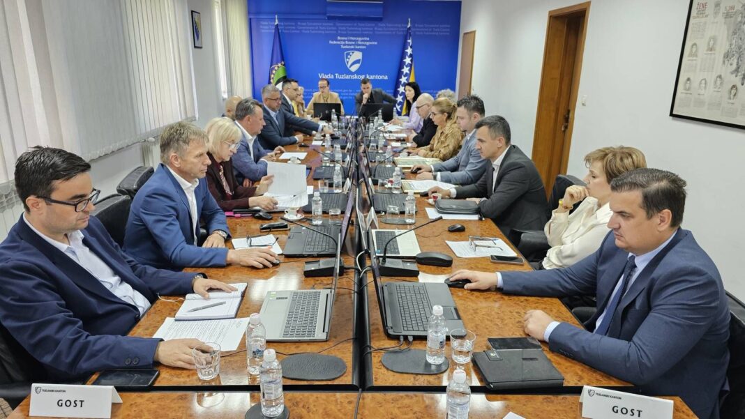 Vlada TK utvrdila listu deficitarnih zanimanja i kriterije za dodjelu stipendija Vlada TK utvrdila listu deficitarnih zanimanja i kriterije za dodjelu stipendija